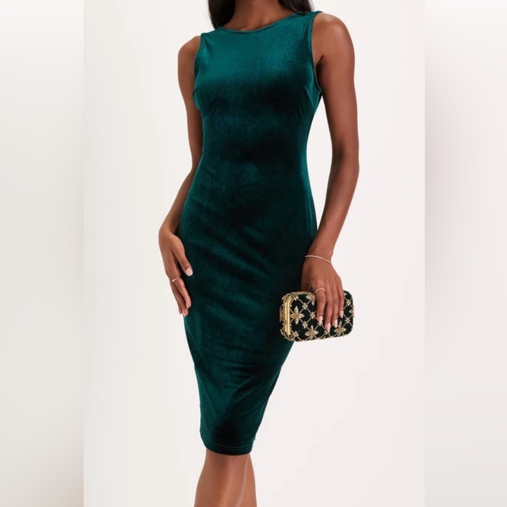 Lulu's So Stunning Emerald Green Velvet Backless Midi Dress